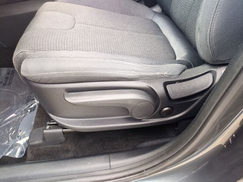 Used 2019 Hyundai Santa Fe SE image 22