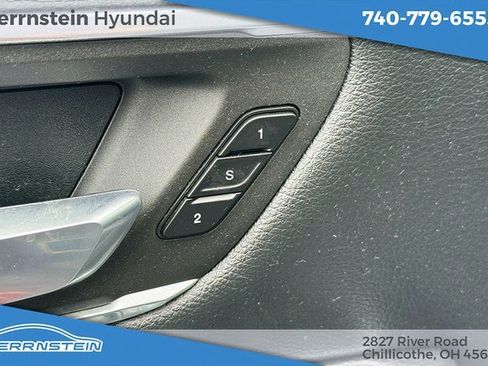 Used 2019 RAM 1500 Laramie image 22