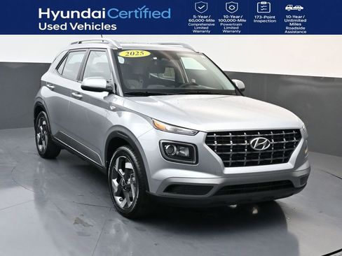 Certified 2025 Hyundai Venue SEL image 1