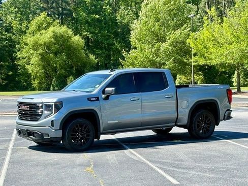 Used 2023 GMC Sierra 1500 Elevation w/ X31 Off-Road Package AWD/4WD image 2