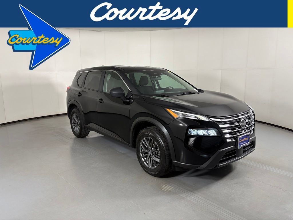 Used 2024 Nissan Rogue S FWD image 1