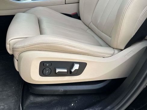 Used 2022 BMW X5 sDrive40i w/ Premium Package RWD image 23