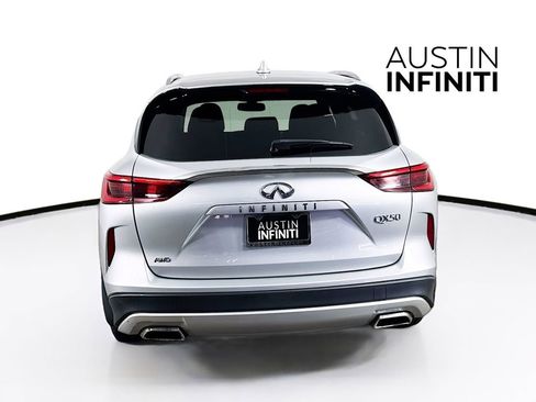 Used 2019 INFINITI QX50 Luxe w/ Navigation Package image 7