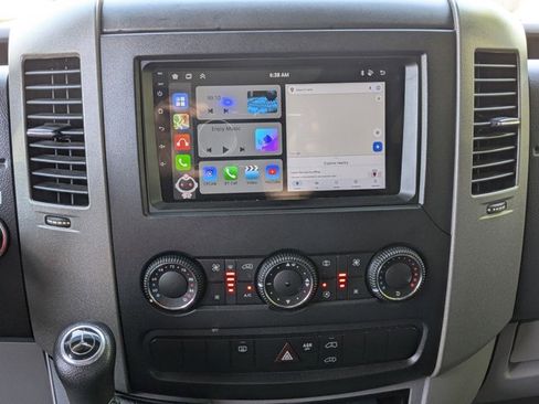 Used 2015 Mercedes-Benz Sprinter 2500 image 13