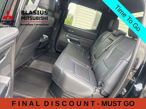 Used 2024 Toyota Tundra Platinum AWD/4WD image 36