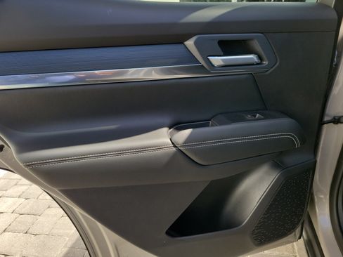 New 2026 GMC Terrain Elevation w/ Elevation Premium Package FWD image 12