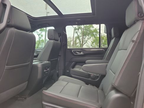 Used 2024 Chevrolet Suburban RST w/ Luxury Package RWD image 14