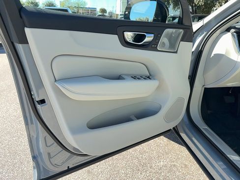 New 2026 Volvo XC60 B5 Ultra w/ Climate Package image 11