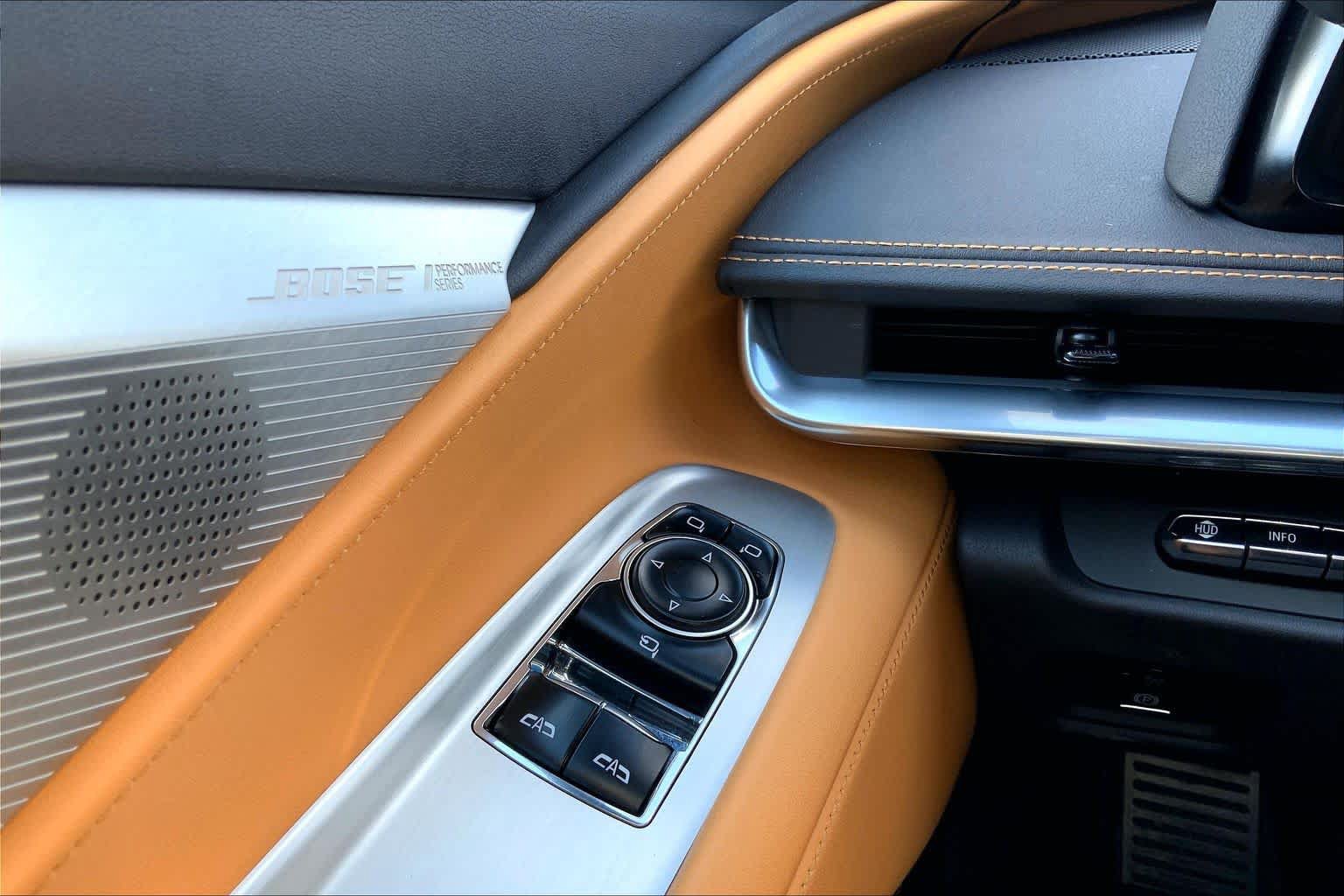 Used 2025 Chevrolet Corvette Stingray Preferred Cpe w/ Z51 Performance Package RWD image 34