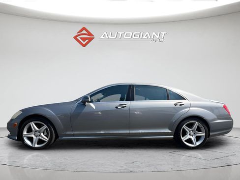 Used 2010 Mercedes-Benz S 550 image 3