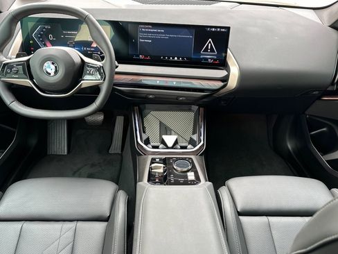 Used 2025 BMW X3 xDrive30i w/ Convenience Package image 17