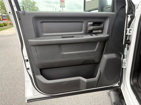 New 2026 RAM 2500 Tradesman AWD/4WD image 9