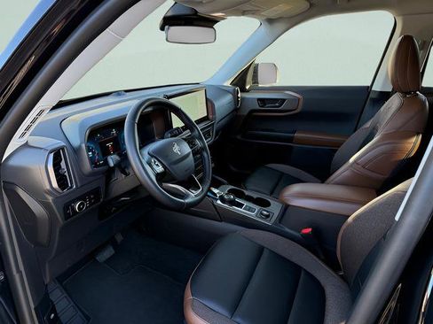 Used 2025 Ford Bronco Sport Outer Banks w/ Outer Banks Tech Package+ AWD/4WD image 4