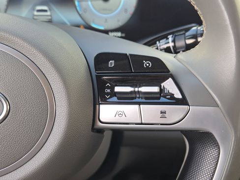 Used 2023 Hyundai Elantra SEL w/ Convenience Package image 29