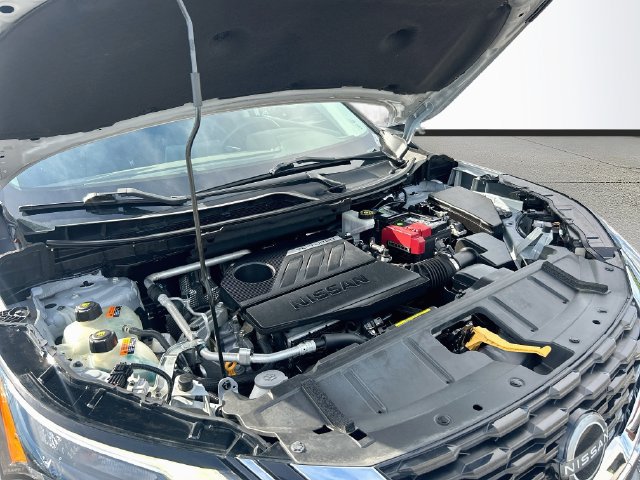 Used 2023 Nissan Rogue SV FWD image 27