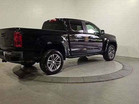 Used 2022 Chevrolet Colorado W/T w/ Custom Special Edition AWD/4WD image 5