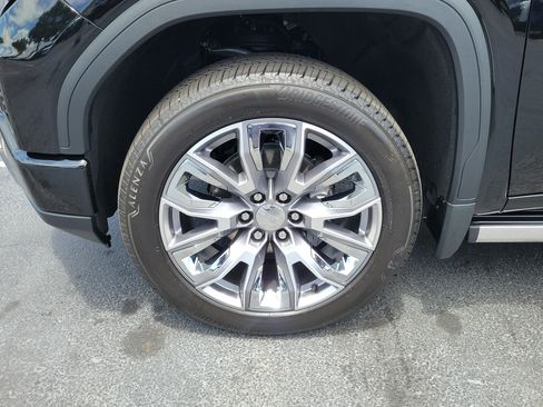 Used 2026 GMC Sierra 1500 Denali w/ Denali Reserve Package AWD/4WD image 5