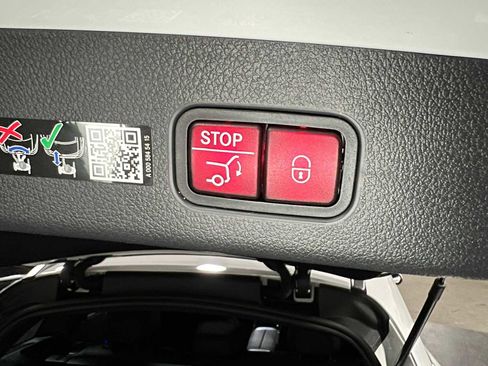 Certified 2026 Mercedes-Benz GLC 300 4MATIC image 17