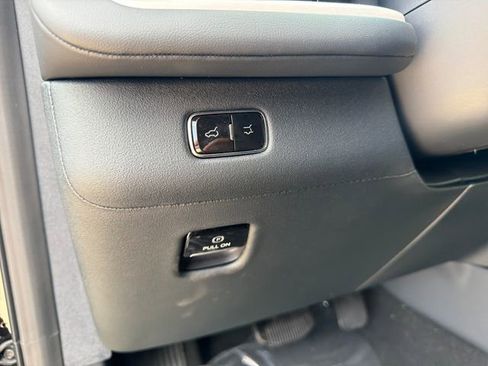 New 2026 Lincoln Navigator L Reserve AWD/4WD image 21