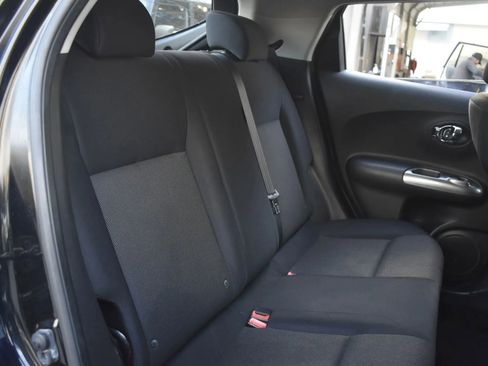 Used 2011 Nissan Juke S image 17