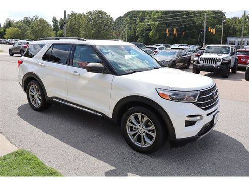 Used 2022 Ford Explorer XLT w/ Equipment Group 202A RWD image 7
