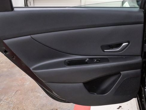 Certified 2024 Hyundai Elantra SEL w/ Convenience Package FWD image 27