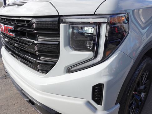 Used 2024 GMC Sierra 1500 Elevation image 55