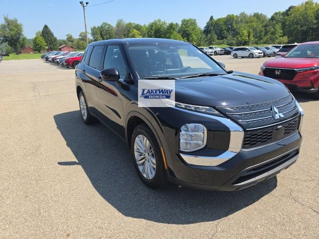 Used 2024 Mitsubishi Outlander ES AWD/4WD image 9