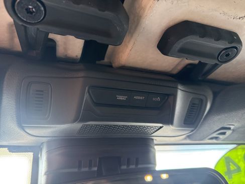 Used 2024 Jeep Wrangler Unlimited Rubicon 4xe image 23