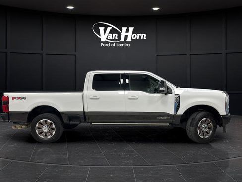 Used 2024 Ford F250 King Ranch w/ FX4 Off-Road Package AWD/4WD image 8
