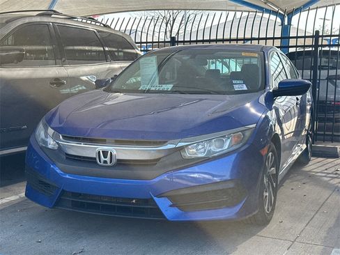 Used 2018 Honda Civic EX image 1