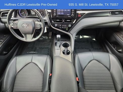 Used 2021 Toyota Camry SE image 26