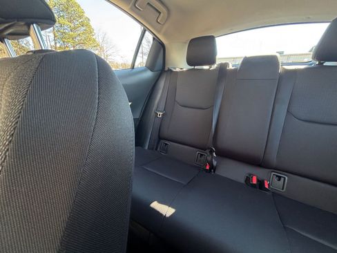 Used 2025 Toyota Prius LE image 39