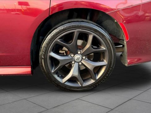 Used 2017 Dodge Charger R/T image 10