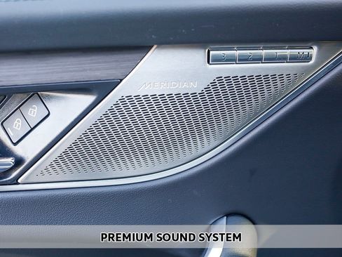 Used 2022 Jaguar F-PACE S image 5