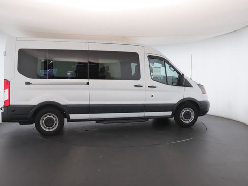 Used 2017 Ford Transit 350 XL image 25