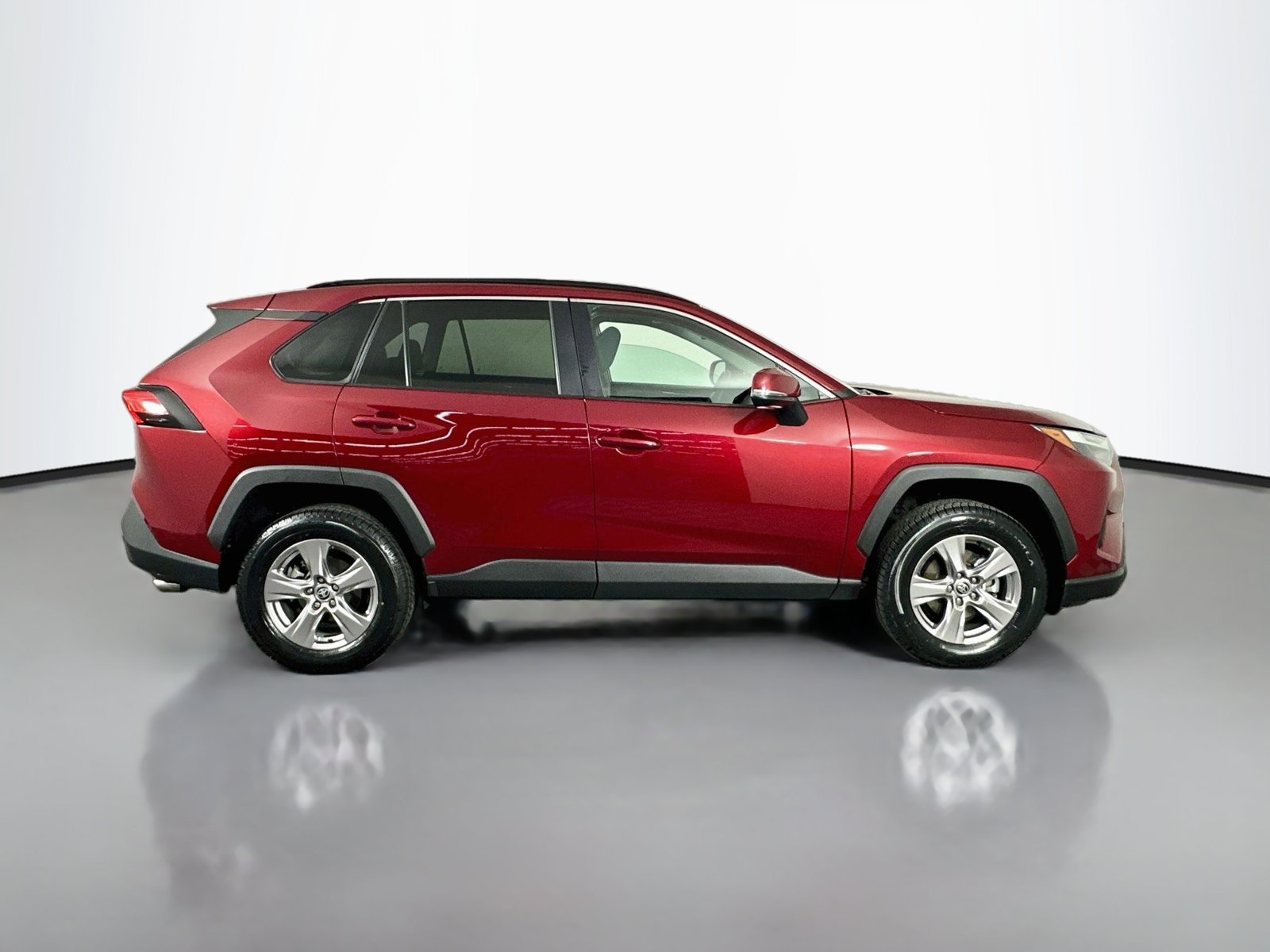 Certified 2022 Toyota RAV4 XLE w/ Convenience Package AWD/4WD image 8