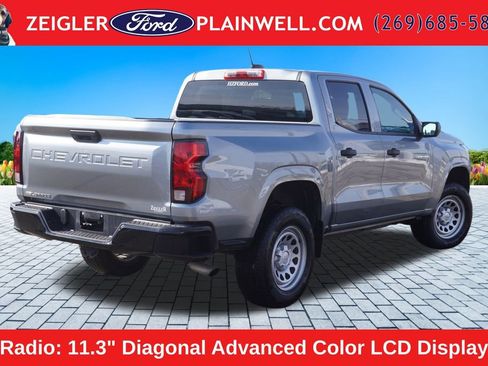 Used 2024 Chevrolet Colorado W/T RWD image 5