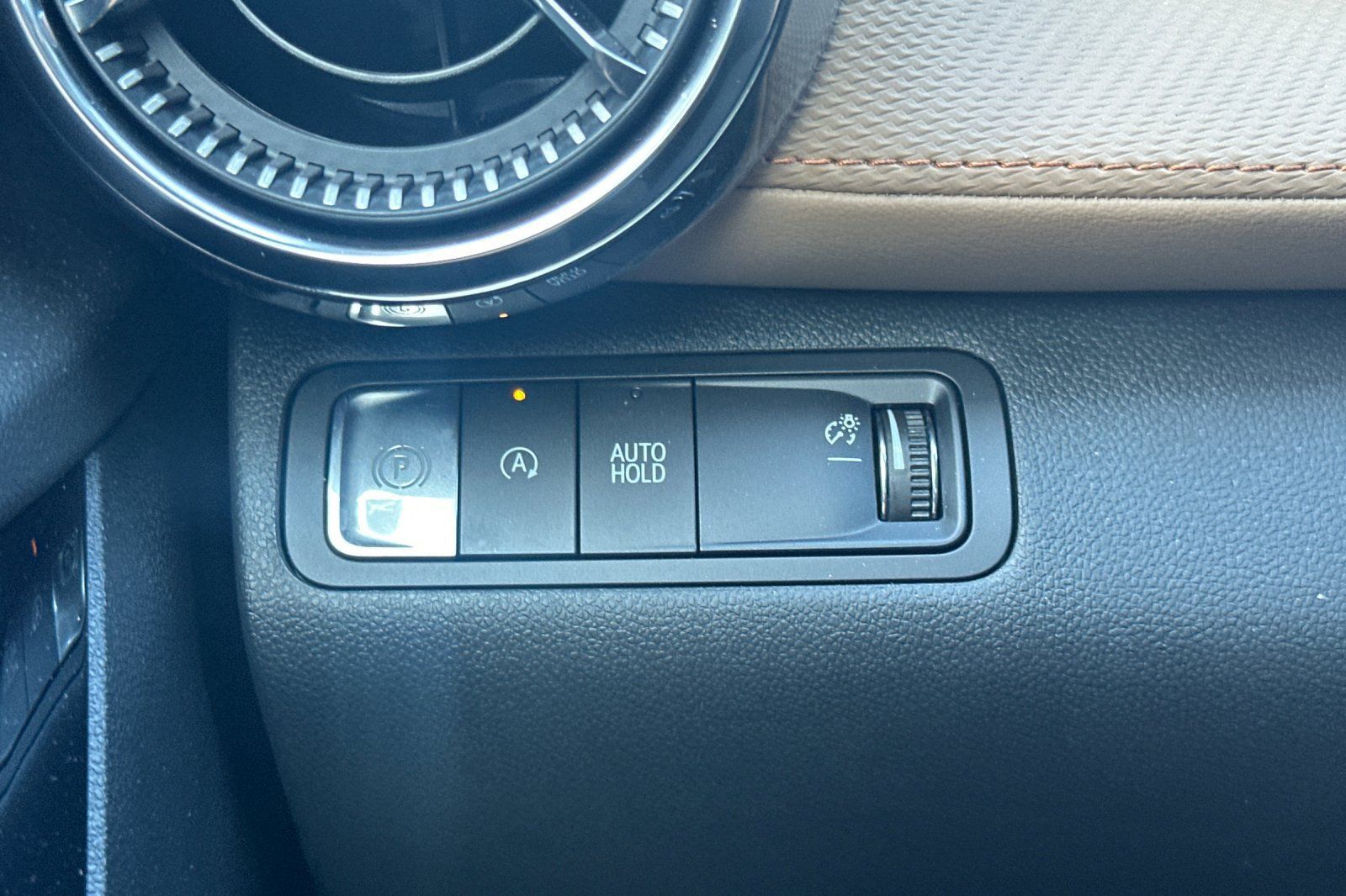 Used 2026 Chevrolet Equinox ACTIV w/ Convenience Package III FWD image 39