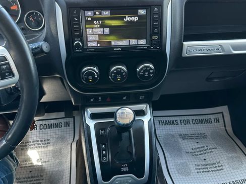 Used 2017 Jeep Compass High Altitude AWD/4WD image 29