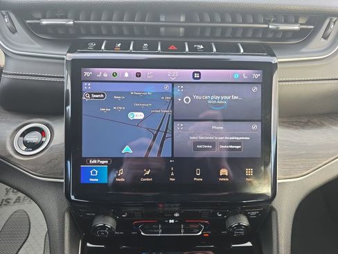 Used 2024 Jeep Grand Cherokee Limited image 20