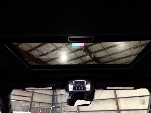 Used 2019 RAM 2500 Laramie AWD/4WD image 32