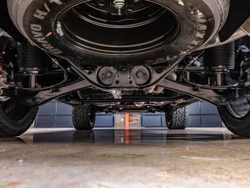 Used 2025 Cadillac Escalade V image 16