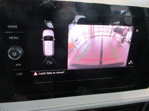 Used 2024 Volkswagen Taos S image 21