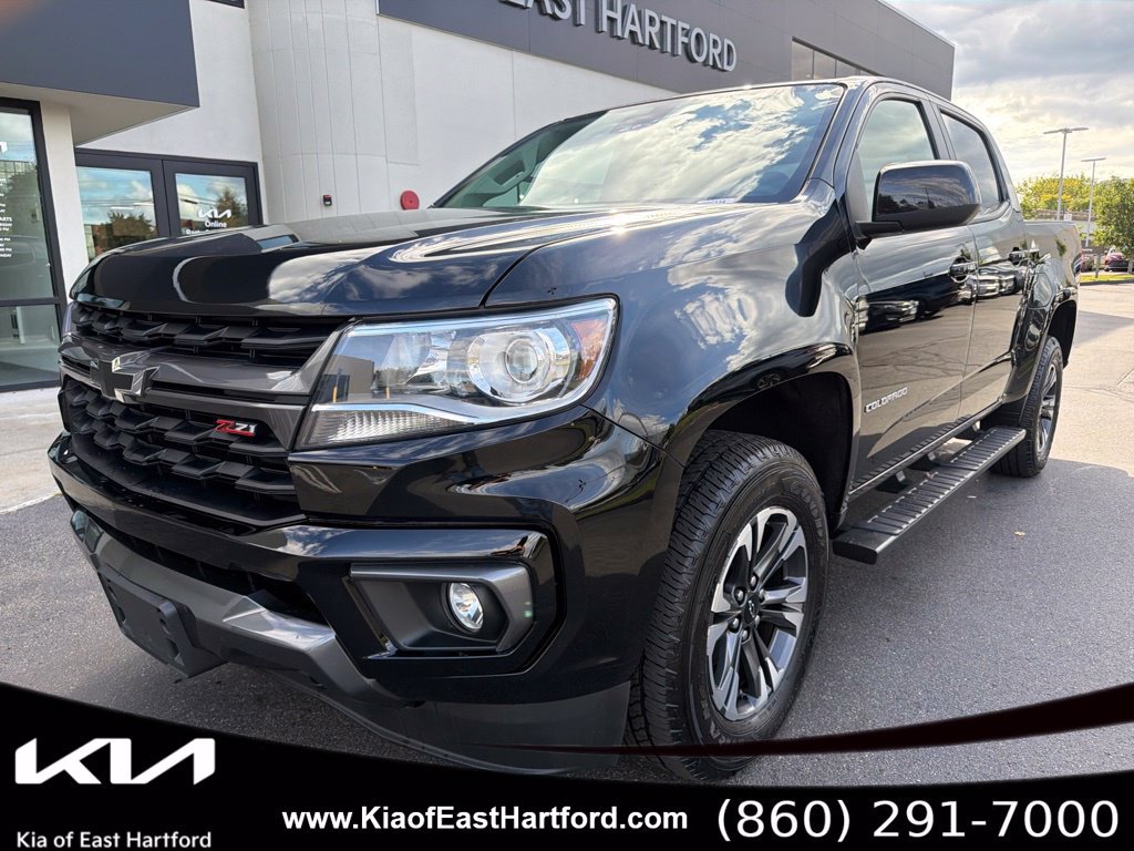 Used 2021 Chevrolet Colorado Z71 w/ Safety Package AWD/4WD image 3
