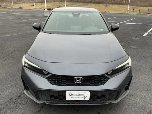 Used 2025 Honda Civic Sport image 10