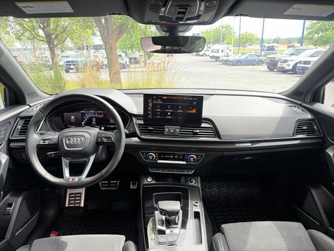 Used 2025 Audi SQ5 Premium Plus AWD/4WD image 33