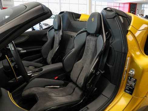 Used 2024 Ferrari SF90 Spider image 10