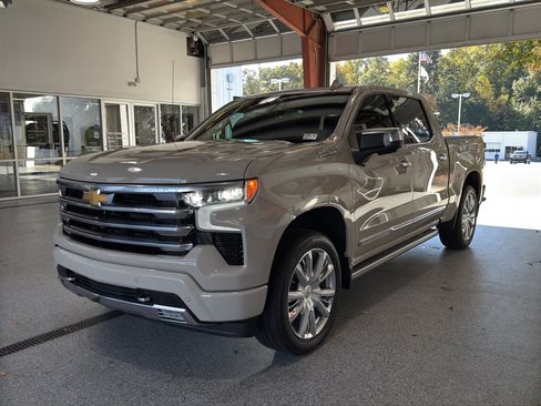 New 2026 Chevrolet Silverado 1500 High Country image 3