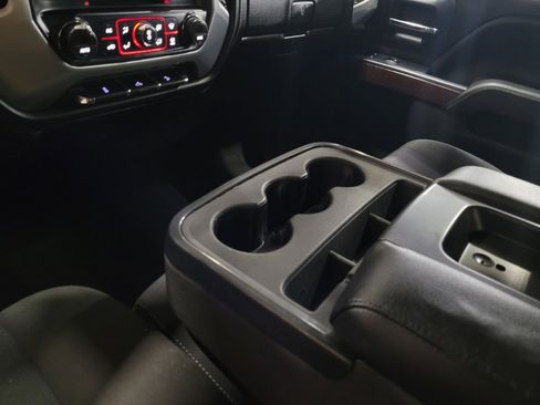 Used 2015 GMC Sierra 1500 SLE w/ SLE Value Package AWD/4WD image 26
